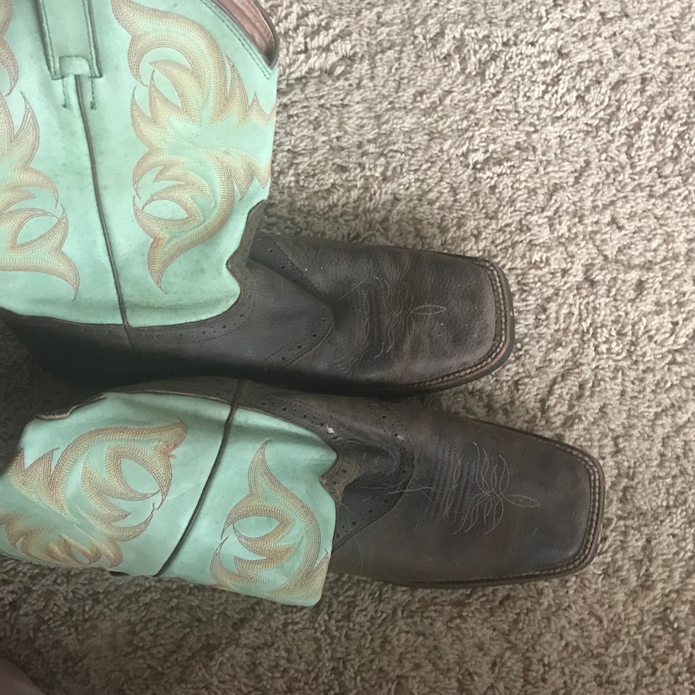 Justin cowboy boots